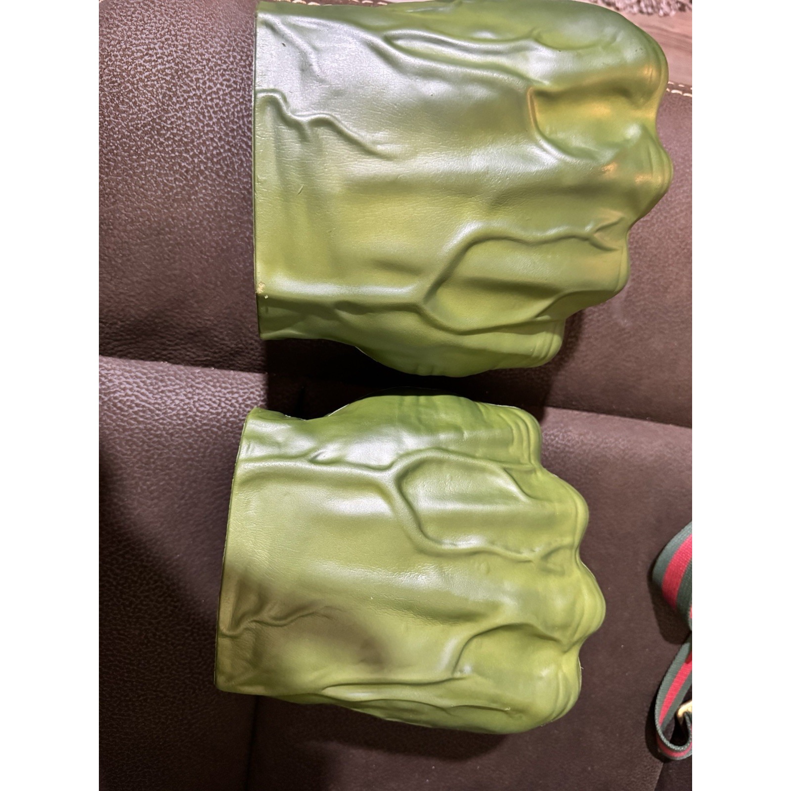Marvel Incredible Hulk Punching Gloves